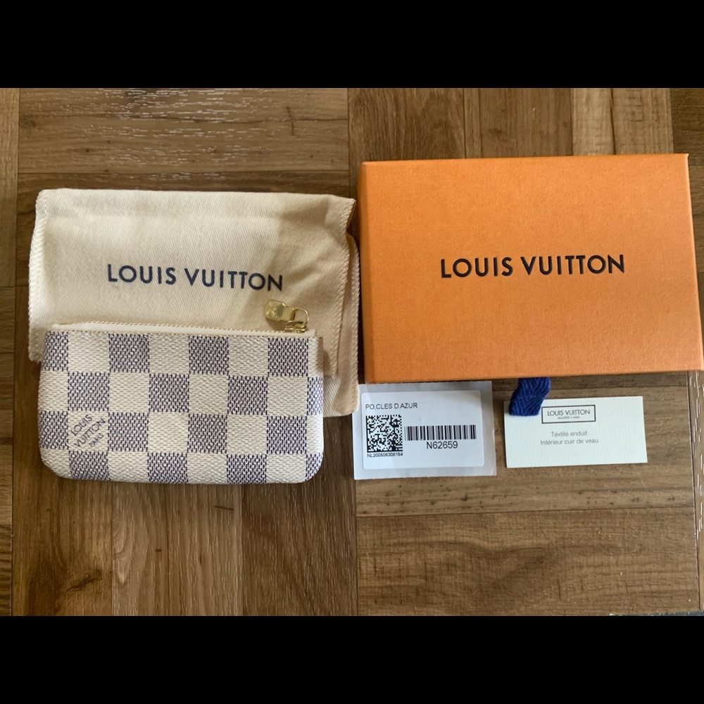 Brand New Louis Vuitton Key Pouch